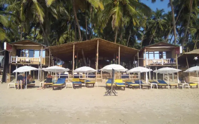 Cafe Del Sol Beach Bungalows