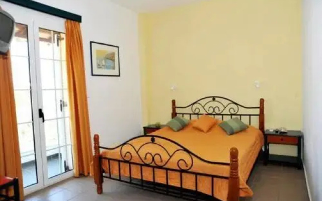 Papoulias Rooms