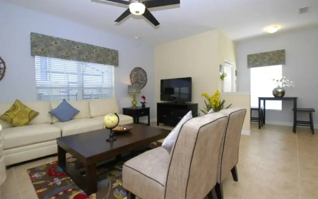 Paradise Palms 3025