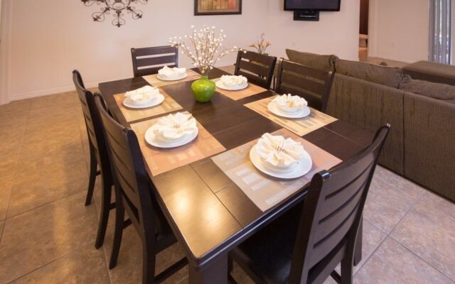 Robert's Cypress Pointe Vacation Home