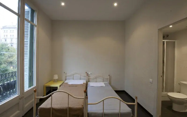 Hostal Two Pillows