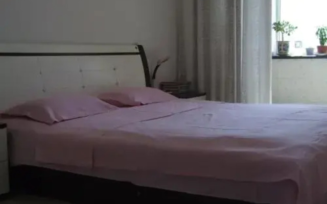 Ejinaqi Populus Family Hotel