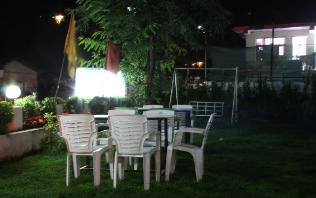 Hotel Baragarh Regency