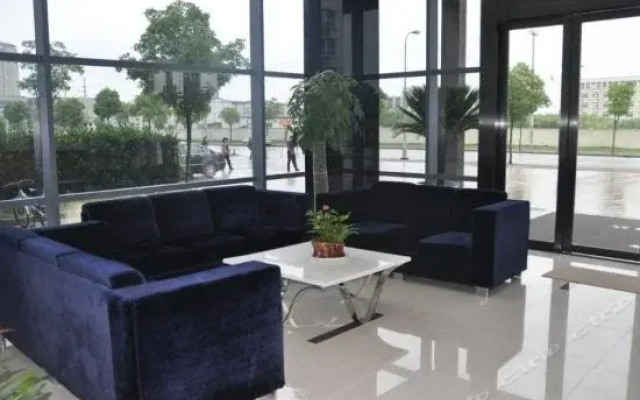 Huangcheng Holiday Hotel