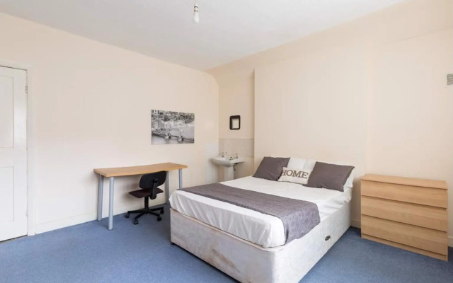 Birmingham Guest House 4