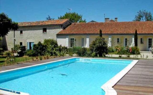 Le Relais de lAutize