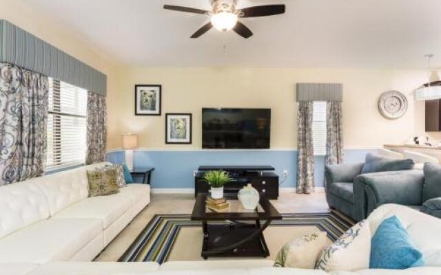 Champions Gate Eight Bedroom Villa Cg022