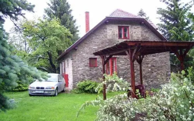 Gereben Villa