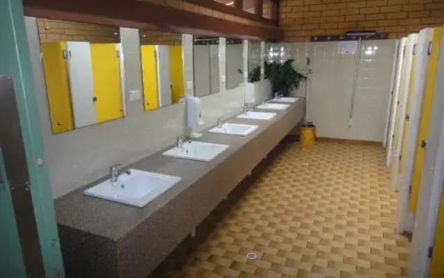 Lake Albert Caravan Park