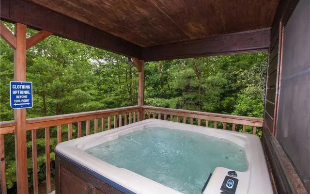 Secluded Sunset - One Bedroom Cabin