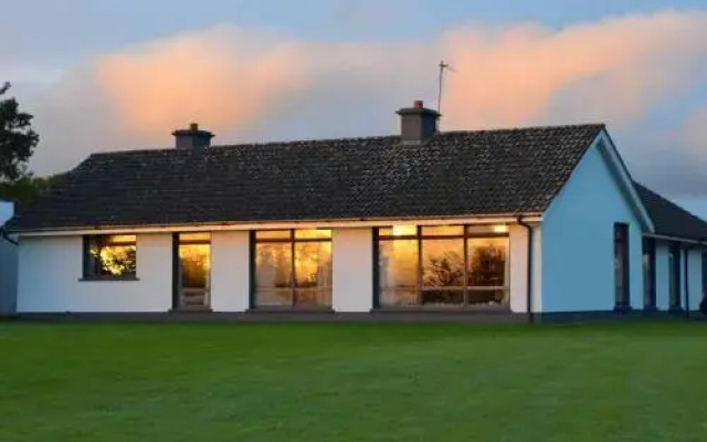 Helensville House