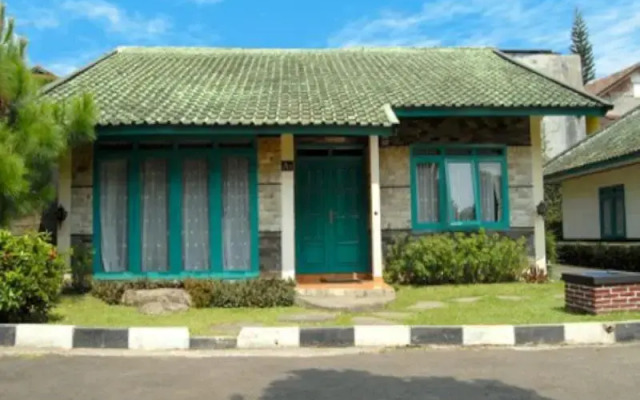 Sari Alam Hot Spring and Resort Hotel