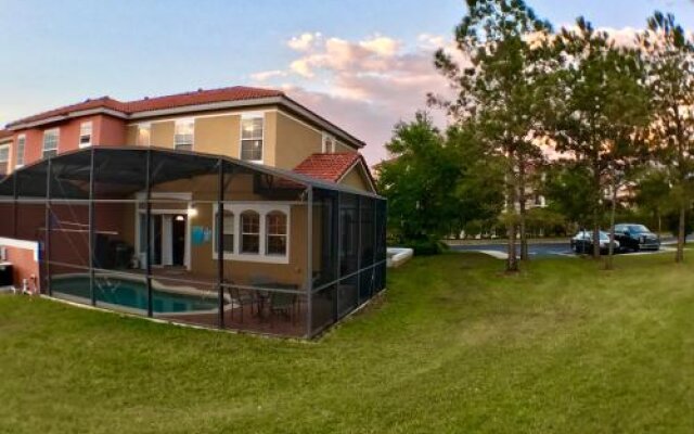 Four Bedrooms Home with Pool 3050