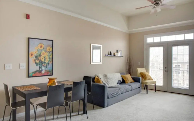 Spacious 2BR Apt in South End