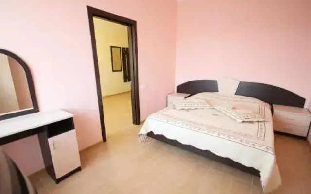 Karolina Guest House