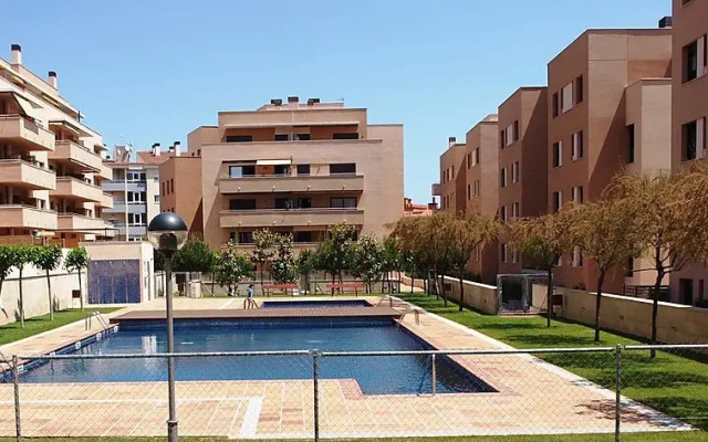 "Apt. Ona" - INH 27240