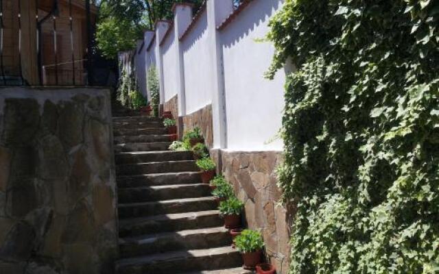 Zlatnoto Pile Complex