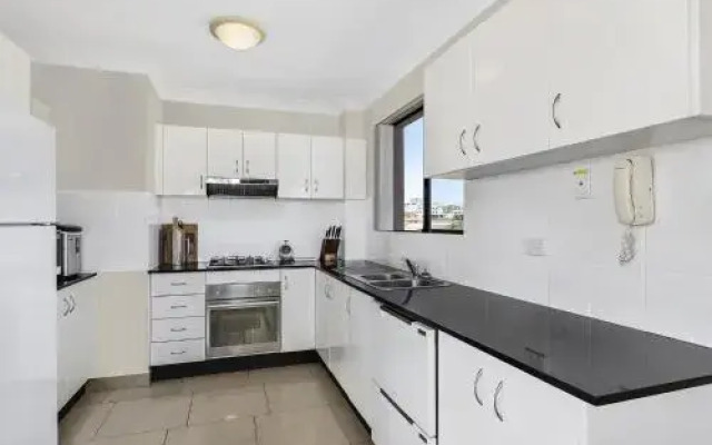 Mcgirr Penthouse Apartment