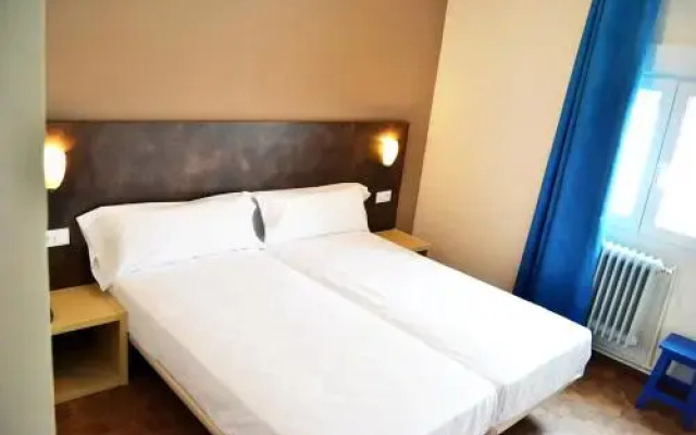 Hostal Restaurante Los Mellizos