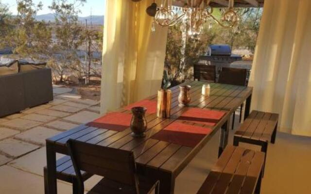 Witt's End by Joshua Desert Retreats