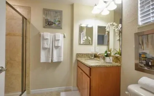 Five Bedrooms TownHome with Pool 4849