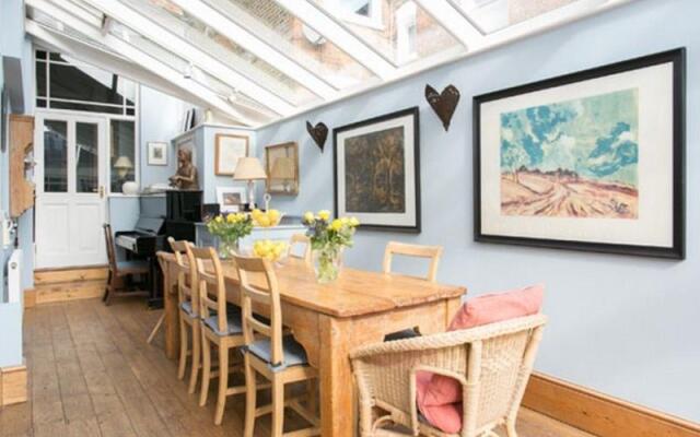 Veeve House Creighton Rd Queens Park