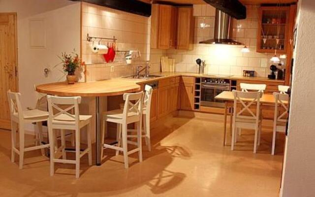 Hadassa Apartments Saba / Jona