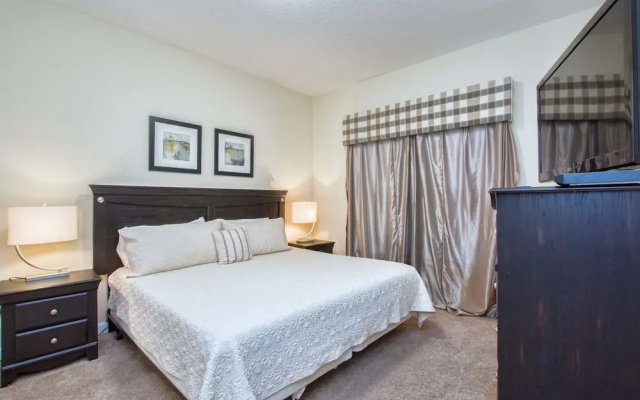 Paradise Palms 3075