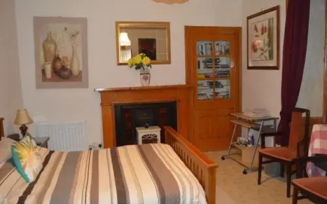 Carnegie Holiday Cottage Dunfermline Fife