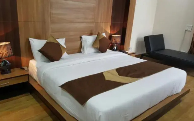 OYO Rooms Noida Expressway Sector 44