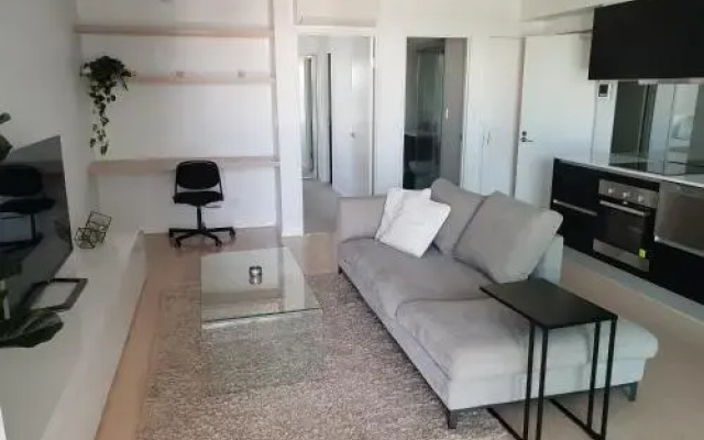 Modern Northbridge Apartment