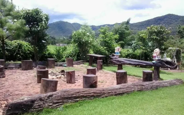 Baan Pasuk Hotel