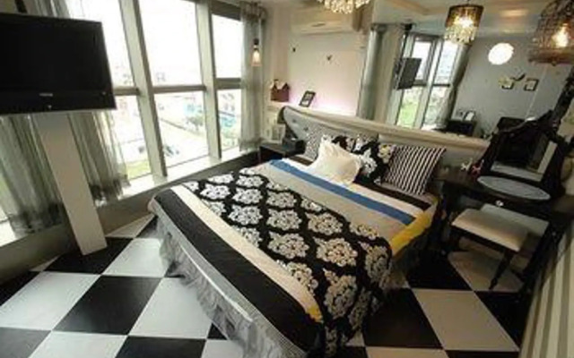 Sky Bar B&B