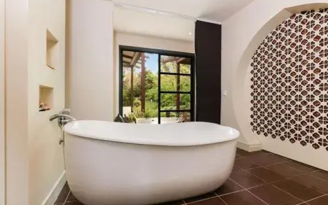 Silky Oaks Oasis - Surf Side