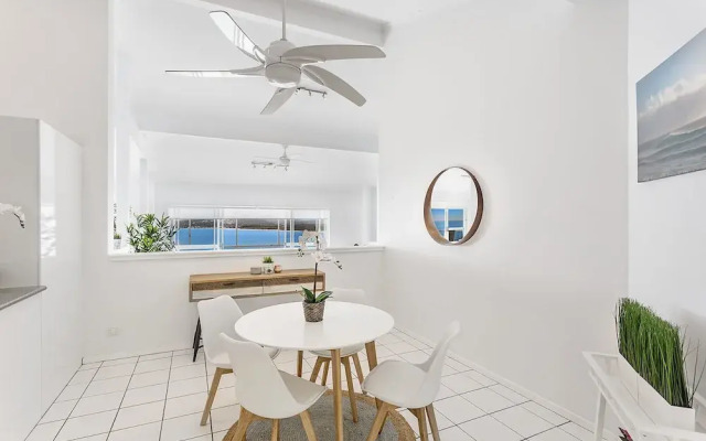 Randall Drive, 64