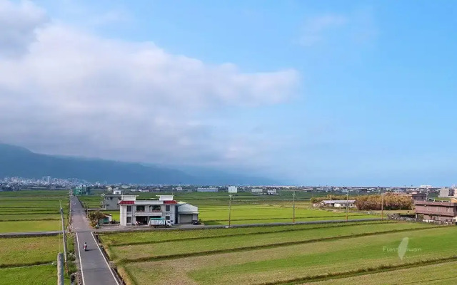 slow half shot hotel