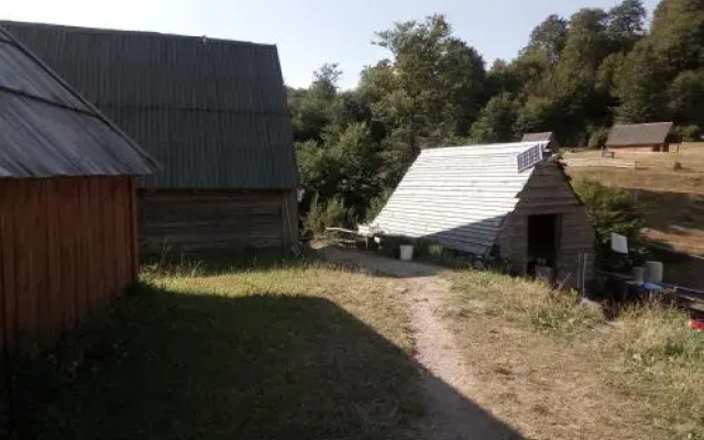 Eco Village Goles