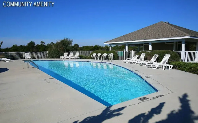 Blue Skies 5 Bedroom Home by RedAwning