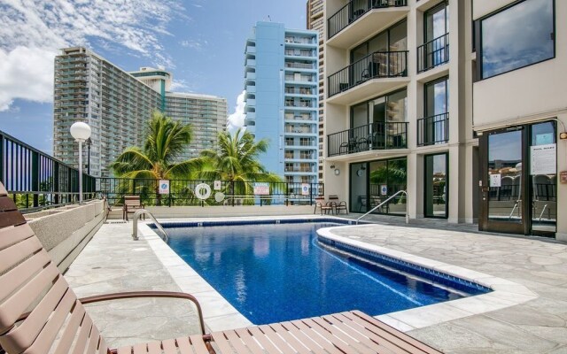 Palms Waikiki 320 Studio Apts