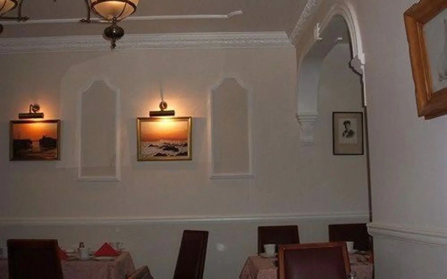 Pengilley Guest House