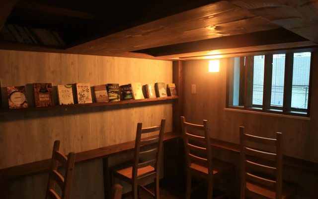 Hostel Wasabi Osaka Bed and Library