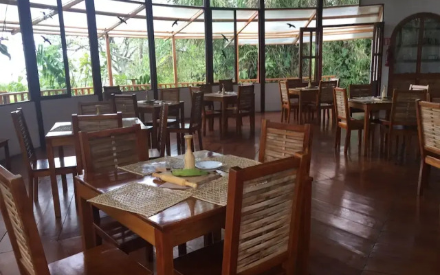 Pacoche Lodge
