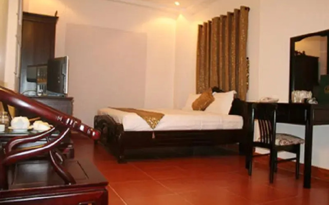 Song Nhat Hotel