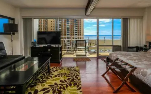 Ilikai 1118 - Studio Condo