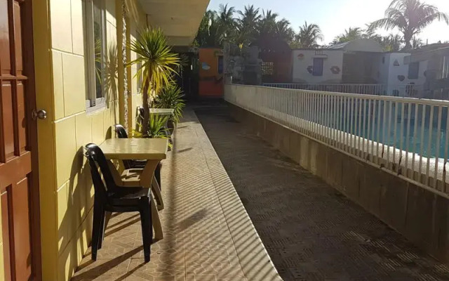 Grey Sands Beach & Resort