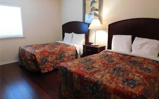 Yacht Club Villas Unit 703 - 3 Br Condo