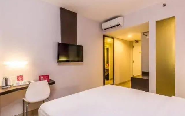 ZenRooms Kuta ByPass Ngurah Rai