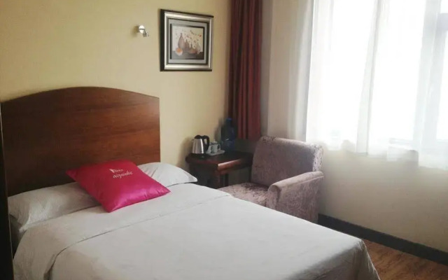 Izunco Inn Qingdao TV Mansion
