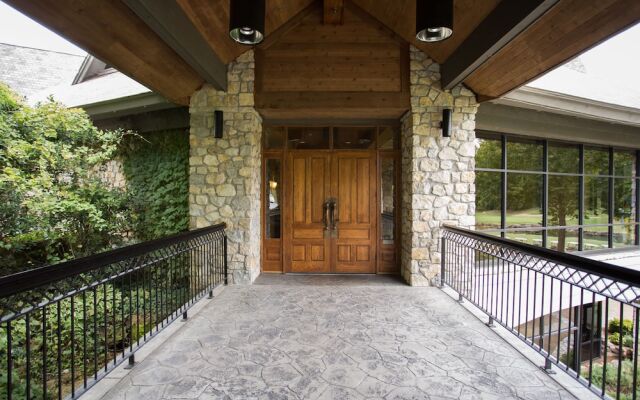 Cozy Condo by RedAwning