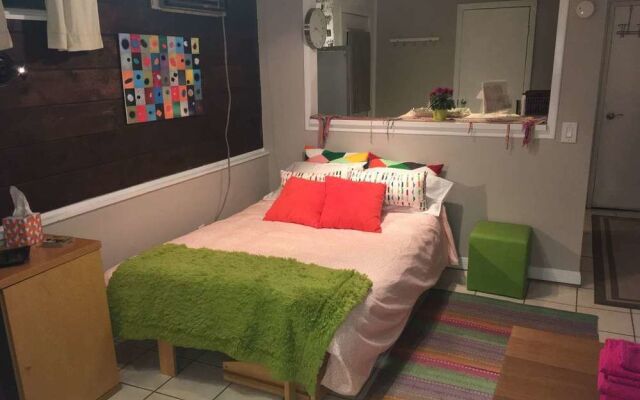 Private, quiet, and accommodating Guest House